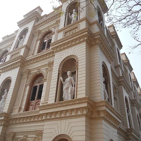 Prayag Aristro Club Hotel Calcuta Exterior foto