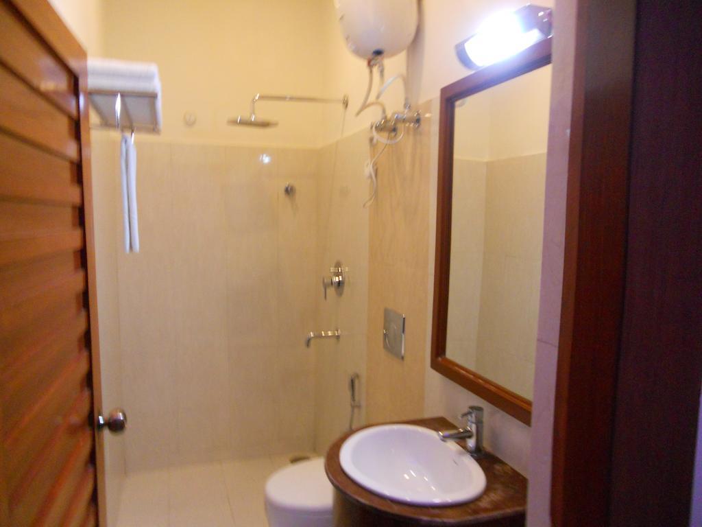 Prayag Aristro Club Hotel Calcuta Habitación foto