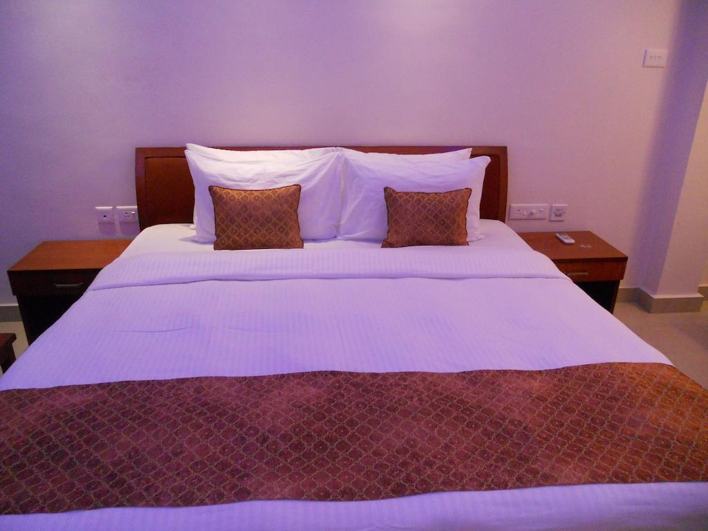 Prayag Aristro Club Hotel Calcuta Habitación foto