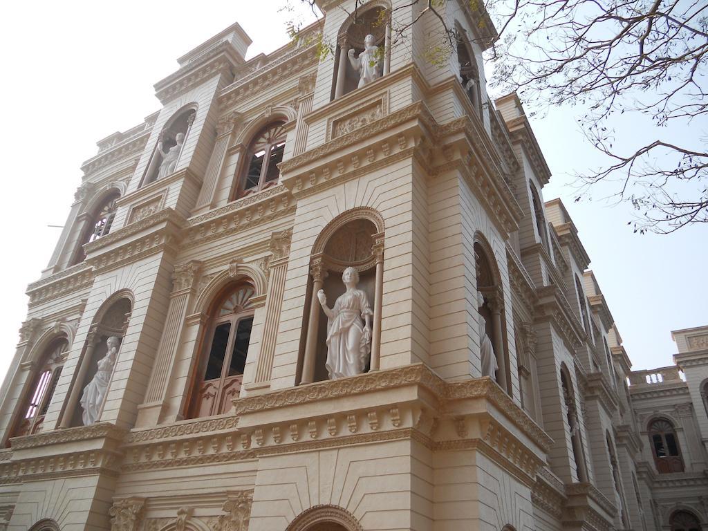 Prayag Aristro Club Hotel Calcuta Exterior foto