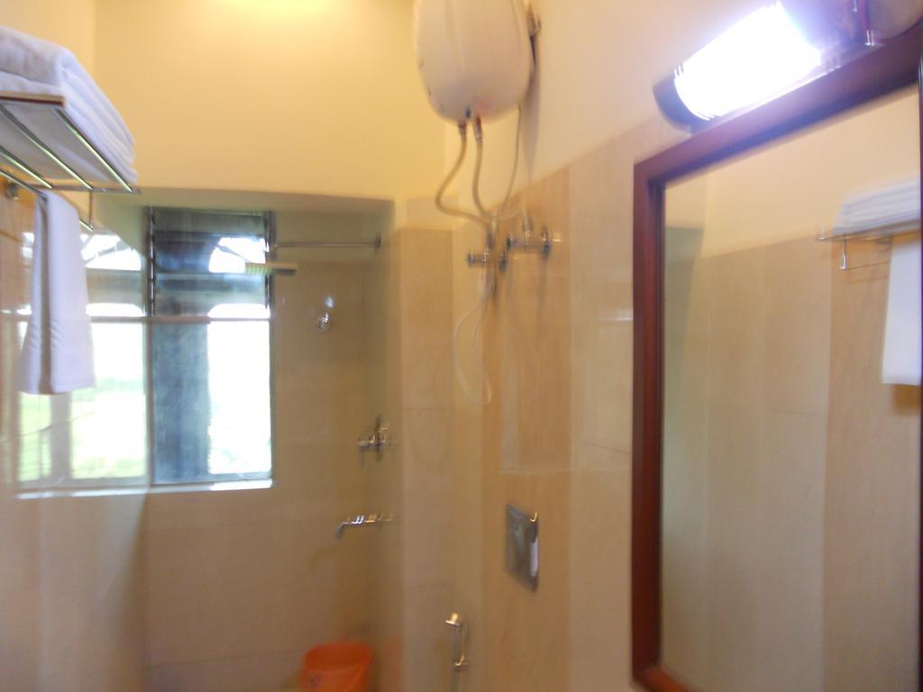 Prayag Aristro Club Hotel Calcuta Habitación foto